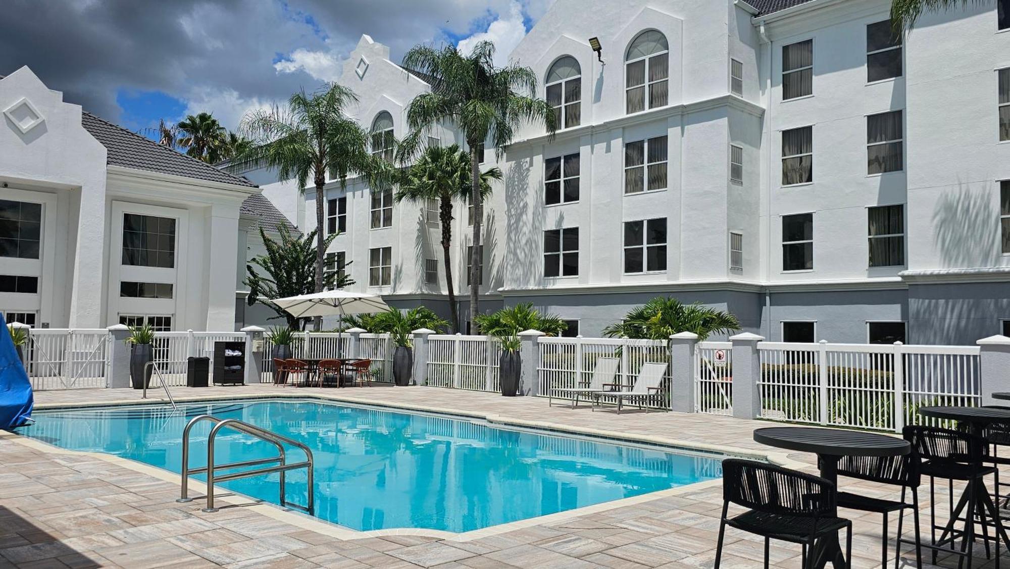 Surestay Plus By Best Western Orlando Lacul Buena Vista Exterior foto